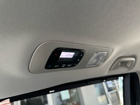 Used 2025 Honda Odyssey Elite image 42