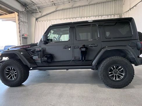 Used 2024 Jeep Wrangler Unlimited Rubicon image 26