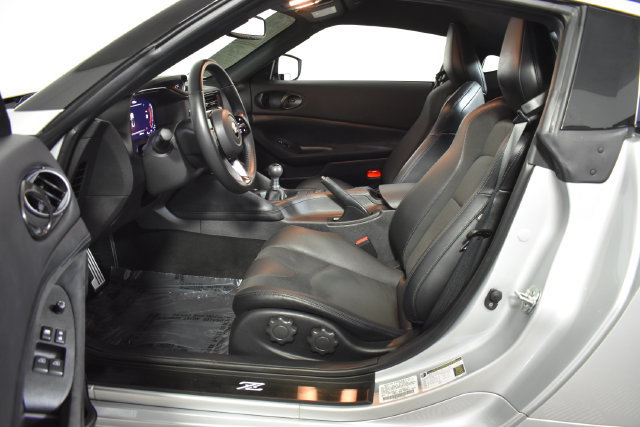 Certified 2024 Nissan Z Performance w/ Floor Mat Package RWD image 12