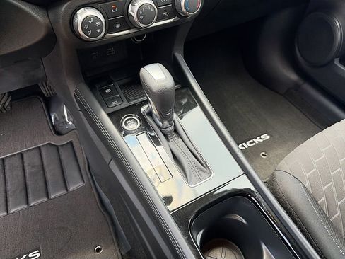 Used 2023 Nissan Kicks SV FWD image 16