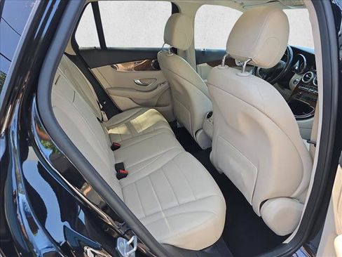 Used 2016 Mercedes-Benz GLC 300 4MATIC image 11
