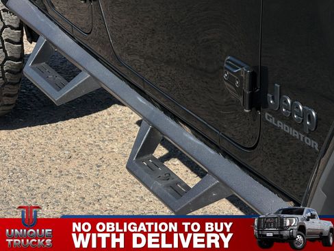 Used 2022 Jeep Gladiator Sport image 6