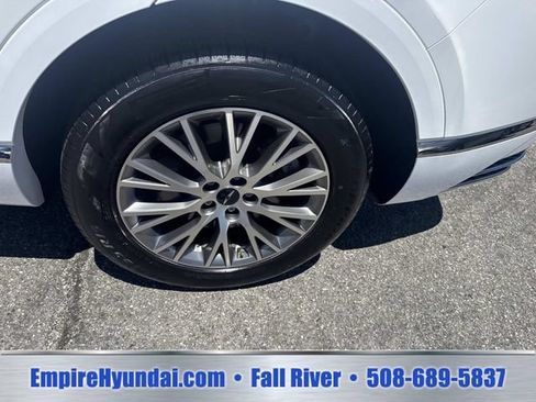Used 2025 Genesis GV80 2.5T Standard AWD/4WD image 14