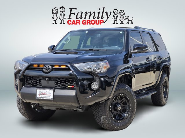 Used 2023 Toyota 4Runner TRD Off-Road Premium w/ Off Road Premium Plus Package AWD/4WD image 1