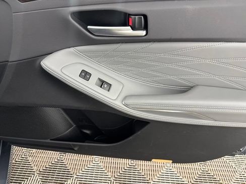 Used 2019 Toyota Avalon Limited w/ Advanced Safety Package FWD image 19