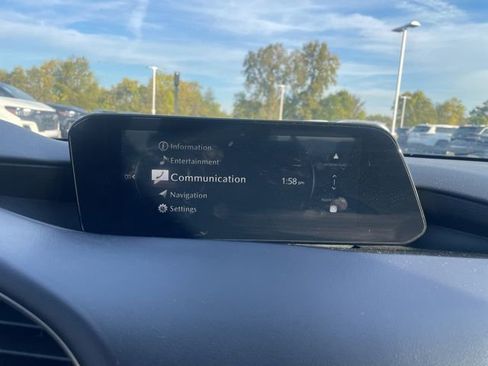 Used 2024 MAZDA MAZDA3 s image 27