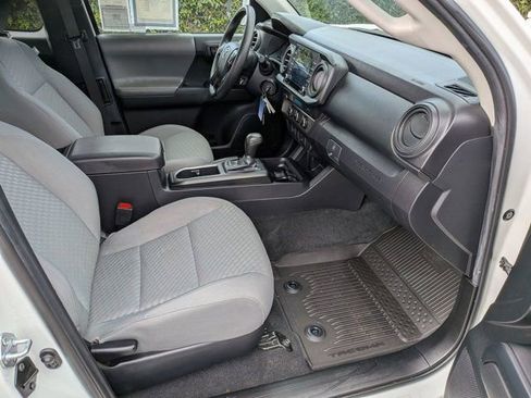 Used 2023 Toyota Tacoma SR RWD image 5