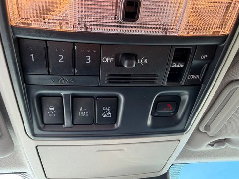 Used 2020 Toyota 4Runner Nightshade image 18