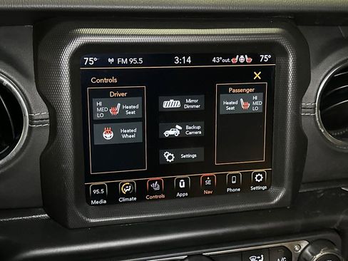 Used 2022 Jeep Wrangler Unlimited Sahara w/ Cold Weather Group image 33