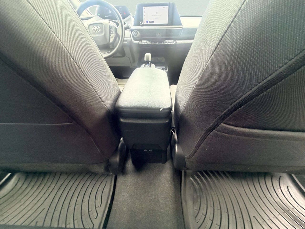 Used 2023 Toyota Prius LE FWD image 23