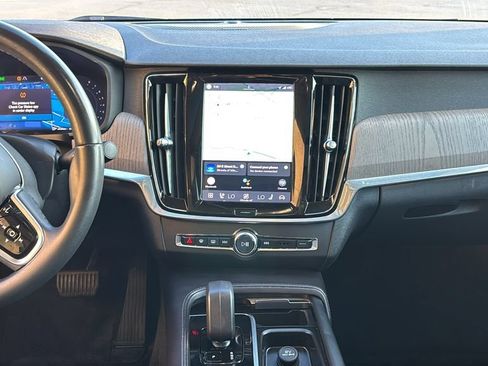 Certified 2023 Volvo S90 B6 Plus AWD/4WD image 6