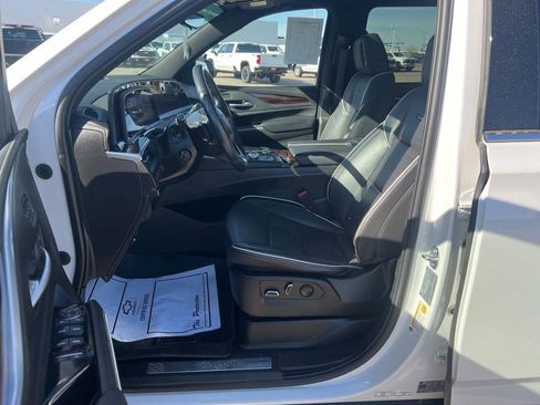 Certified 2023 Cadillac Escalade ESV Premium Luxury AWD/4WD image 19