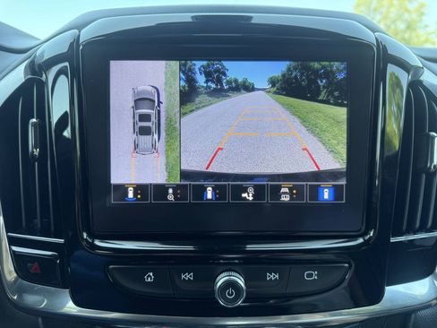 Used 2023 Chevrolet Traverse Premier w/ Redline Edition AWD/4WD image 14
