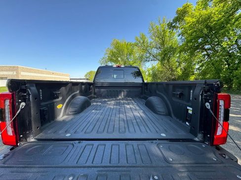 Used 2023 Ford F450 Platinum AWD/4WD image 36