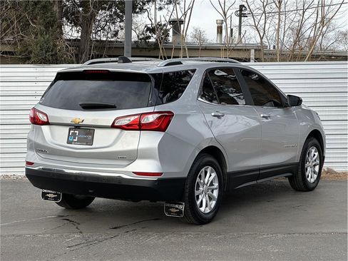 Used 2021 Chevrolet Equinox LT AWD/4WD image 10