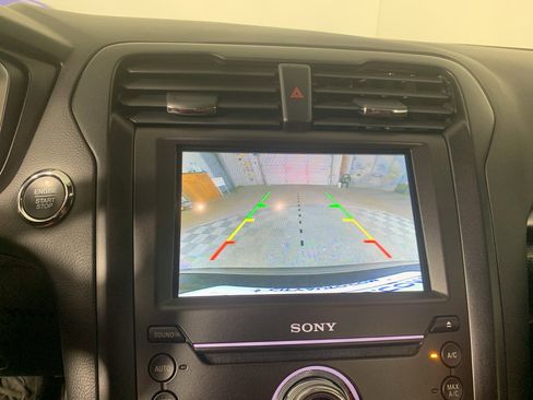 Used 2020 Ford Fusion Energi Titanium image 27