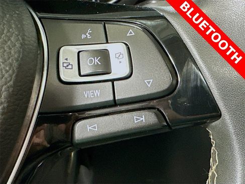 Used 2021 Volkswagen Tiguan SE w/ Panoramic Sunroof Package image 34