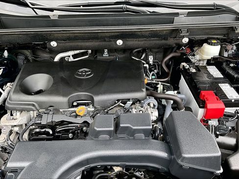 Used 2024 Toyota RAV4 XLE image 10