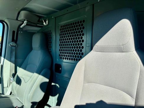 Used 2012 Ford E-250 and Econoline 250 Extended w/ PWR Group image 13
