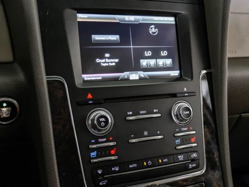 Used 2015 Lincoln Navigator 2WD image 22