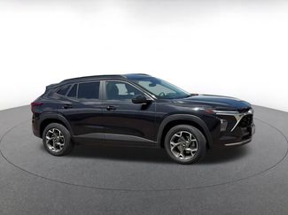 Used 2025 Chevrolet Trax LT video 2