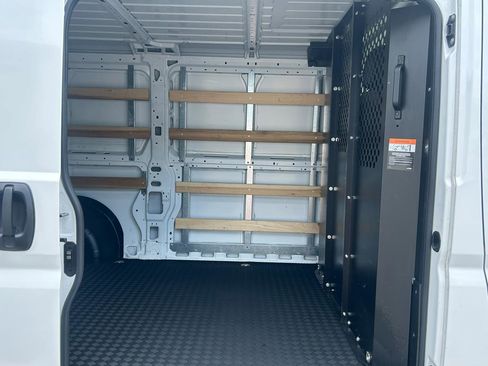 Used 2025 RAM ProMaster 2500 w/ U-Haul Equipment Group FWD image 21