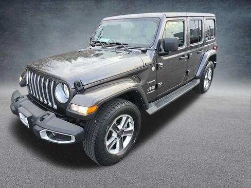 Used 2022 Jeep Wrangler Unlimited Sahara w/ Cold Weather Group image 3