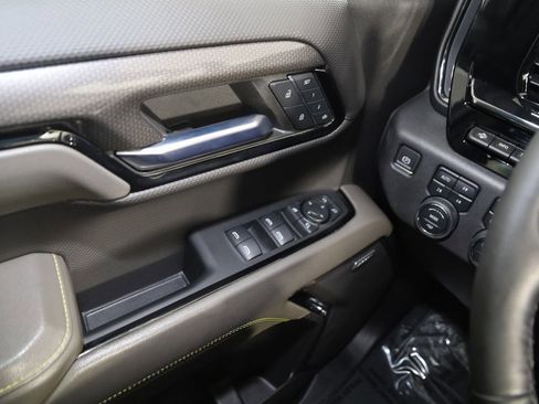 Used 2023 Chevrolet Silverado 1500 ZR2 w/ Technology Package image 31