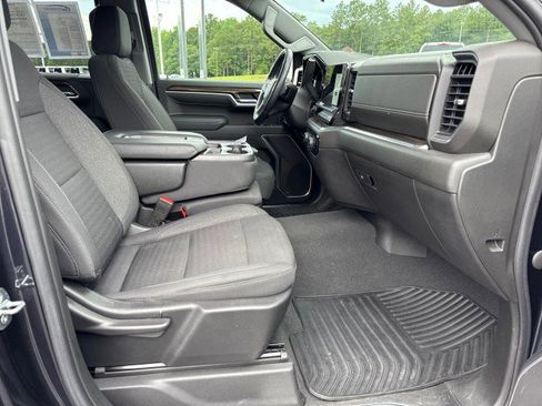 Used 2022 Chevrolet Silverado 1500 LT image 9