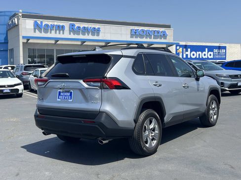 Used 2024 Toyota RAV4 XLE FWD image 25