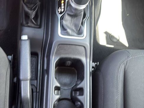 Used 2021 Jeep Wrangler Unlimited Sport AWD/4WD image 38