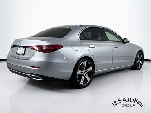Used 2022 Mercedes-Benz C 300 Sedan w/ Exclusive Trim Package image 7