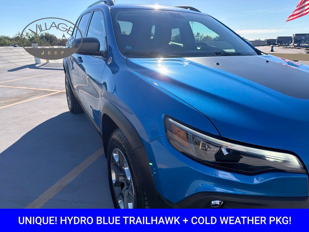 Used 2019 Jeep Cherokee Trailhawk w/ Cold Weather Group AWD/4WD image 12