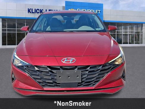Used 2023 Hyundai Elantra SEL w/ Convenience Package FWD image 2