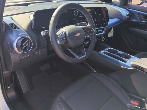 New 2026 Chevrolet Equinox EV LT w/ LPO, Blackout Package image 10