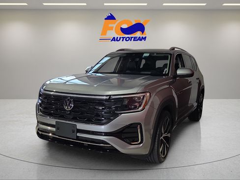 Used 2024 Volkswagen Atlas SEL Premium R-Line AWD/4WD image 1