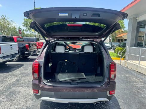Used 2021 Hyundai Palisade SEL w/ Premium Package FWD image 8