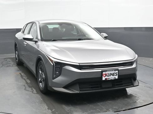 Used 2025 Kia K4 FWD image 5