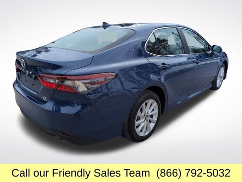 Used 2023 Toyota Camry LE image 5