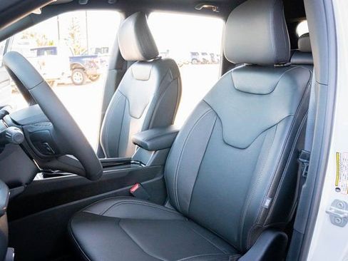 New 2025 Jeep Compass Limited w/ Elite Group image 12