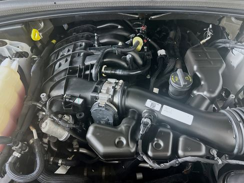 Used 2023 Jeep Grand Cherokee Altitude image 31