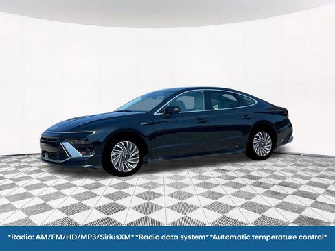 New 2026 Hyundai Sonata SEL FWD image 2