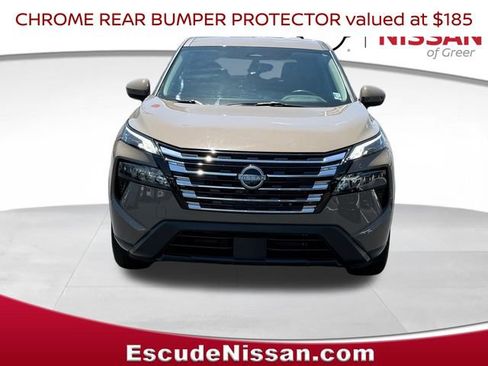 Certified 2025 Nissan Rogue SV FWD image 9