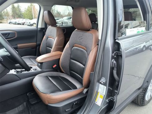 Used 2024 Ford Bronco Sport Outer Banks image 11