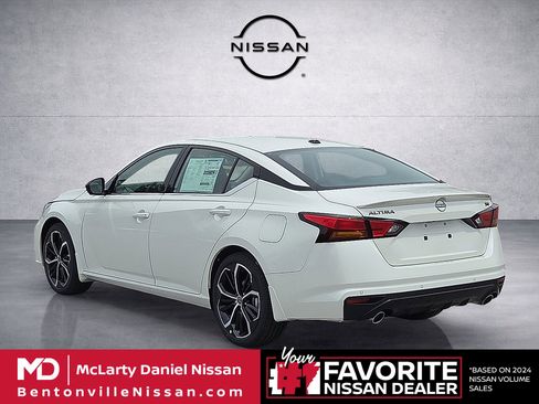 New 2026 Nissan Altima 2.5 SR FWD image 4