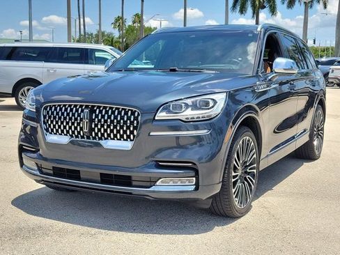 Used 2021 Lincoln Aviator Black Label w/ Dynamic Handling Package AWD/4WD image 3