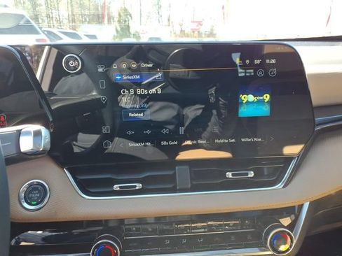 Used 2026 Chevrolet Equinox ACTIV w/ Convenience Package III image 19