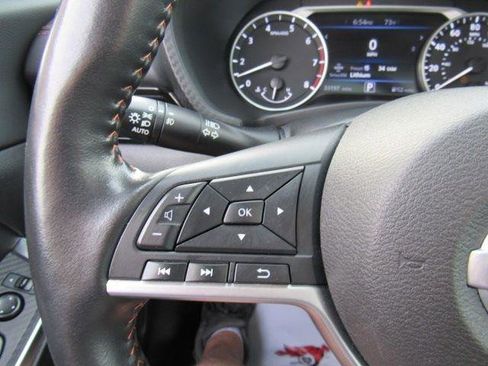 Used 2021 Nissan Sentra SR w/ SR Premium Package image 20