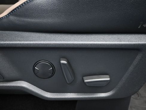 Used 2022 Ford Bronco Wildtrak image 13