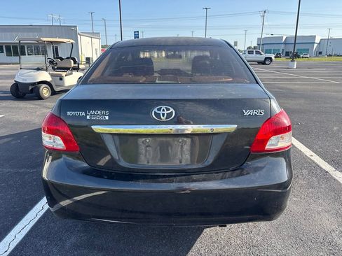 Used 2010 Toyota Yaris Sedan FWD image 6